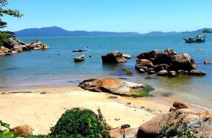 Casa Frente Mar Villa Governador Celso Ramos Buitenkant foto